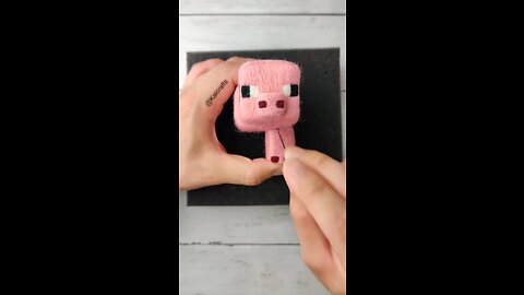 CRAFTING PIG FROM MINECRAFT (SATISFYING) || NEEDLE ASMR || MINECRAFT 🐖