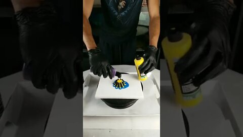 Pouring to Metallica (Spin Art)