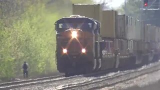 CSX I135 Intermodal Train From Sterling, Ohio April 20, 2024