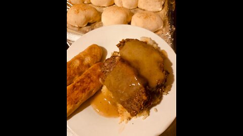 Meatloaf Sunday! Hot bread and gravy!