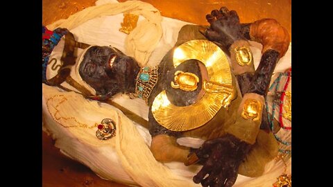 10 Priceless Treasures of King Tutankhamun.