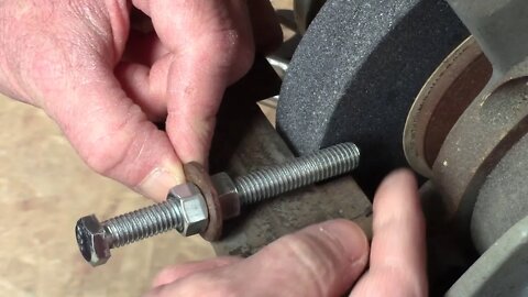 HOW TO GRIND 1/4" HEX ON A BOLT