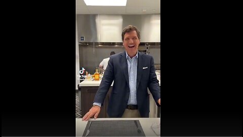 Tucker Carlson in Los Angeles on Friday and stopped to try something new to eat before doing a show