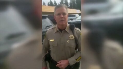 Tyrant Sheriff Norris Threatens People Filming Him