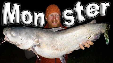 Catch and Cook Monster Catfish On The Fire / Day 15 of 30 Day Survival Challenge Texas