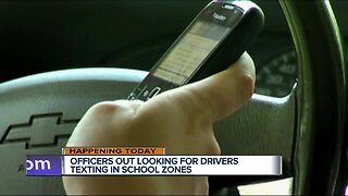 Boynton Beach police enforce school zone cellphone ban