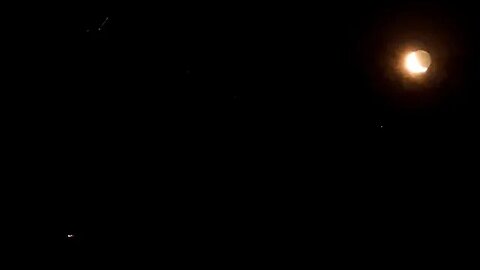 Moon and Venus Time Lapse (April 24-2023) Nikon P1000