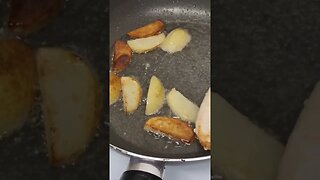 #veiws_viral_video_subscribers_grow #food #clip chips 🍟 nearly done ✔️ #cooking