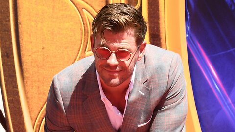 See Chris Hemsworth Dance Into Robert Downey Jr.'s Mariachi Lunch