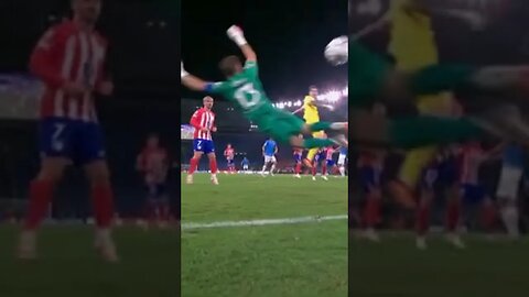 Crazy Last Minute Goalie Goal… #shorts #football #ucl #goals