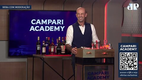 Aprenda a fazer o drink Tom Collins com a Campari Academy