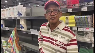 Pick n Pay reaches out to Cape Town pensioner after heartbreaking video goes viral (36K)