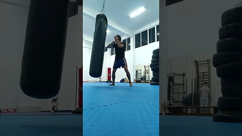 Kick and Elbow The Bag (6)