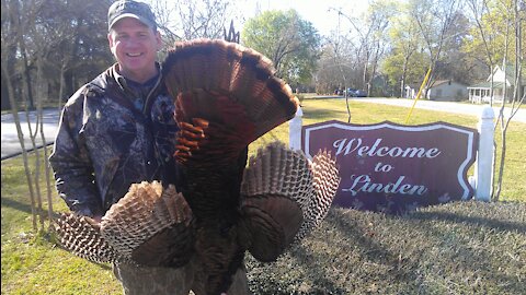 Turkey Hunting With Grand National Gobbling Champion Joe Slaton