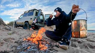 SOLO CAMPING WITH NO FOOD in AUSTRALIA. The most epic mission of my life. BIG FISH!