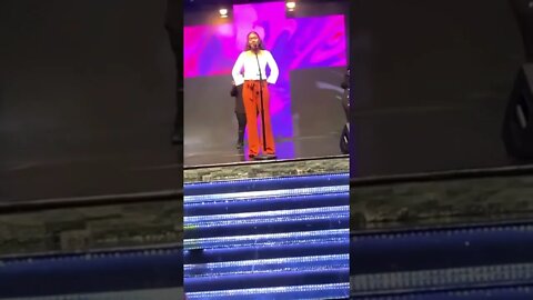 Mekayla Desiree sings "Holy Ghost" to Kim Burrell on her 50 birthday