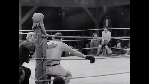 charlie_Chaplin boxing funny clips/ can't stop laughing / Charlie Chaplin comed...