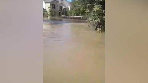 Metro Detroit woman, husband use boat to help Texas flood victims