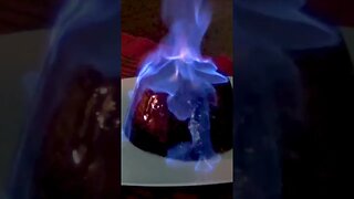 BURNING CHRISTMAS 🎅 Flaming Your CHRISTMAS PUDDING, the right way. #GetReadyForChristmas