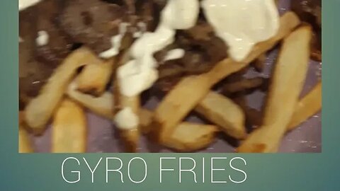 Gyro fries😋 | @Chronic.eats on IG👳🏿‍♂️🍟 #gyros