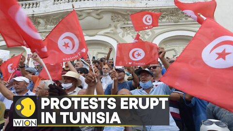 Tunisia: Protesters chant ‘the coup will fall’, demand accountability for countries economic crisis
