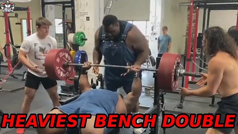 The Bench Press Monster Julius Maddox - 330kg x 2