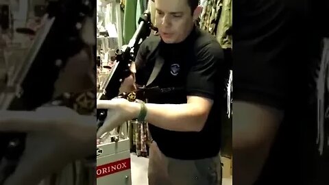 Bandoleira para carabina 🤔 cara treinou anos com Nunchaku!!! ⛩