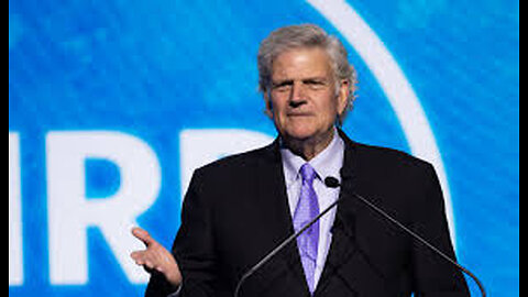 Rev. Franklin Graham leads RNC in prayer during full speech endorsing Donald Trump