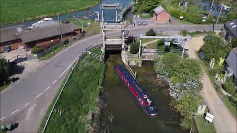 Waterway & Narrowboat #dronefootage