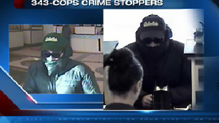 Police investigate two robberies minutes apart