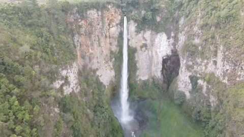 Waterfall si piso piso