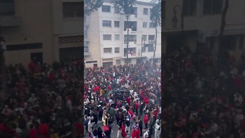 Marroquinos em festa após eliminar Portugal nas quartas da Copa do Mundo - Marrocos 1x0 Portugal