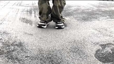 Hypnotizing slow motion of a frozen trampoline jump