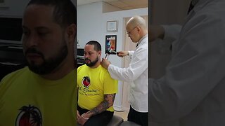 Toksen Shoulder Tapping Removes Pain In Neck