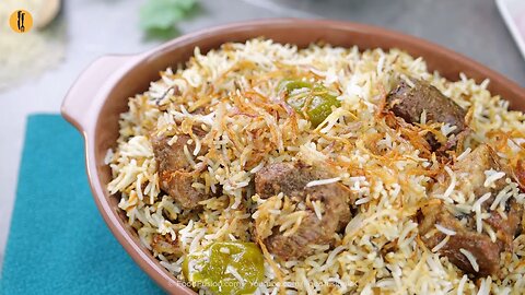 Deghi style white Beef Biryani recipe by Food Fussion.