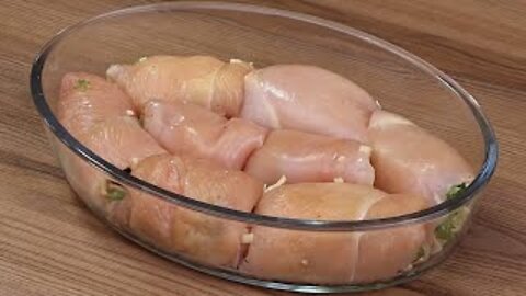 I learned this recipe in a restaurant, this chicken breast is the most delicious I have ever eaten.