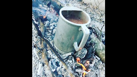 Colombian Hot chocolate in the fire | offgrid | Full video
