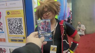 Asking Cosplayer to open a One Piece Pack | Con-Tent #bandai #bandaitcg #animeexpo