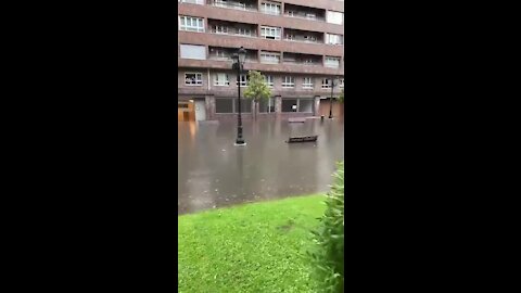 Sudden storm causes massive floods in Oviedo, Spain