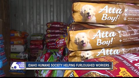 Humane Society opens up pantry program to furloughed workers