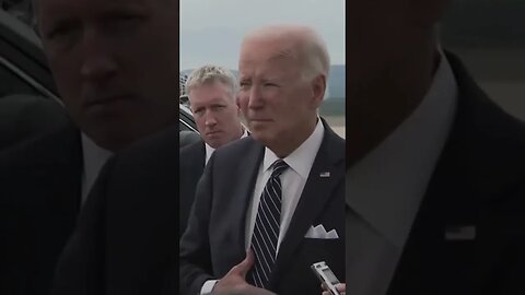 Biden refuses to answer questions regarding Hawaii fires 🔥