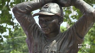 Negro League Baseball player honored with statue