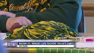Locals share Packers memories at Brown Co. Memory Cafe tailgate party