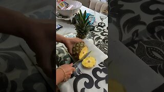 Cutting a Pineapple #shorts #food