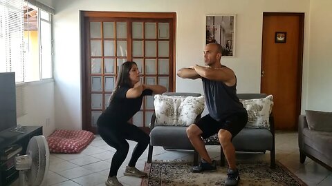 Exercício em casa: Como treinar Agachamento | Exercise at home: How to train Squats