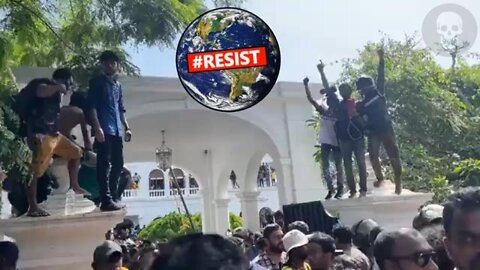Sri Lanka l Citizens have Seized the Prime Minister's Office! The Army has Stood Down!