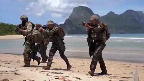 Special Forces conduct beach assault operations - Balikatan 22