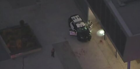 2 LA County Deputies shot in Compton