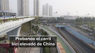 Probamos el carril bici elevado de China