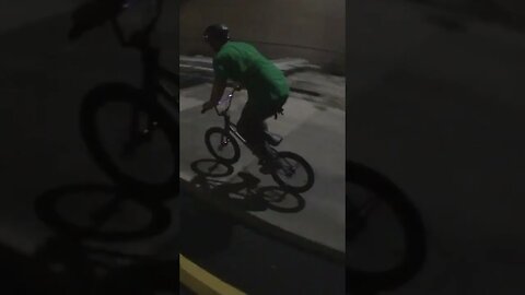 BMX vs PARKING BLOCK🚳 #short